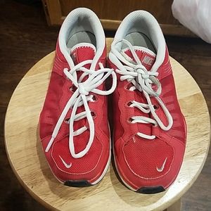 Red womens tenis shoes